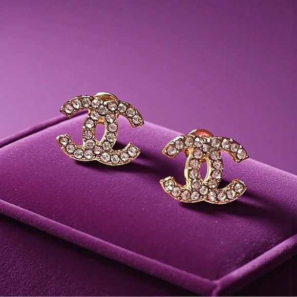 💎2/$30💎 Dainty Fashion Gold Cubic Zirconia CC Logo Stud Earrings - Picture 1 of 2